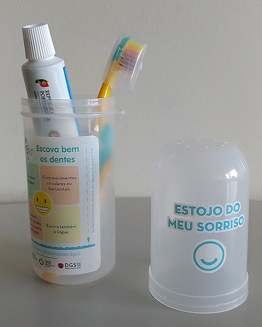 Escovar os dentes no Jardim de Infância e na Escola é um benefício para a saúde das crianças!