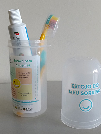 Escovar os dentes no Jardim de Infância e na Escola é um benefício para a saúde das crianças!